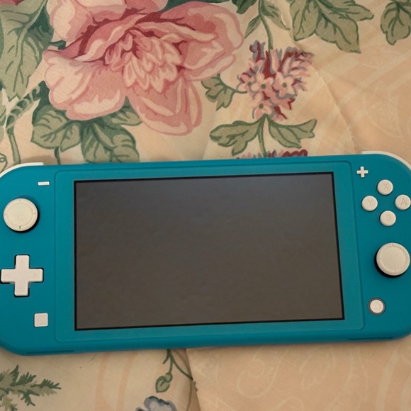 Nintendo switch lite w/1 game included